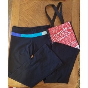 Lulu Groove Pants SHORT